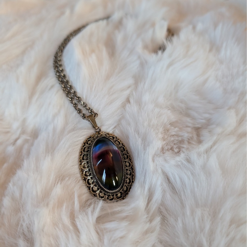Vintage Whiting & Davis Rainbow Pendant‎ Necklace Cabochon Stone